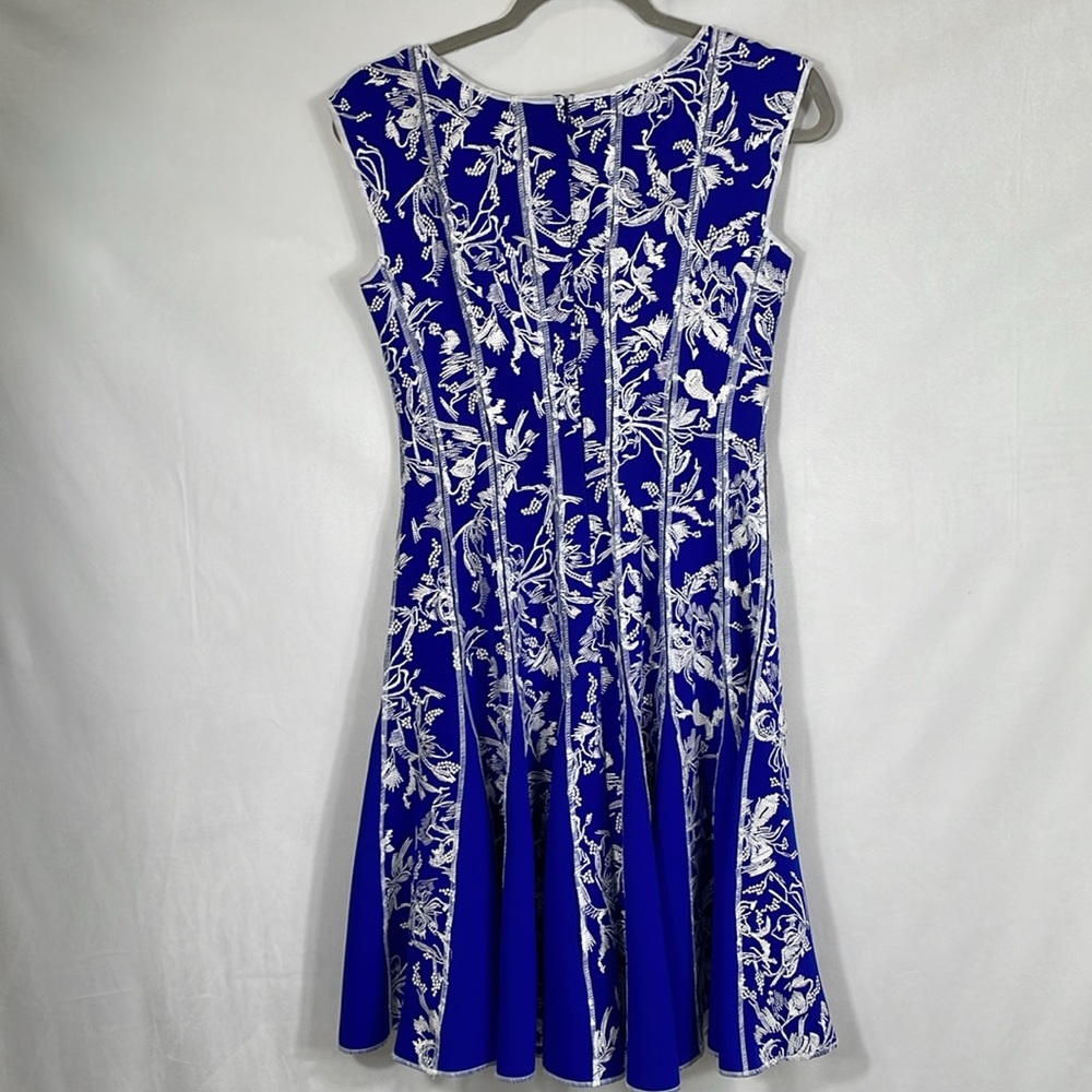 Tadashi Shoji Dress Size S Blue And White Dress EUC Like New Beautiful - Picture 4 of 11